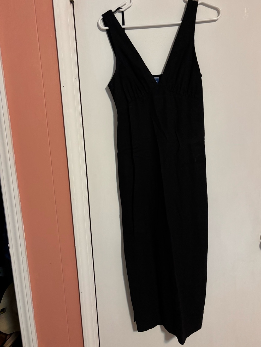 Bundle of 2 size small dresses Old Navy Black Sleeveless V-Neck Dress and floral